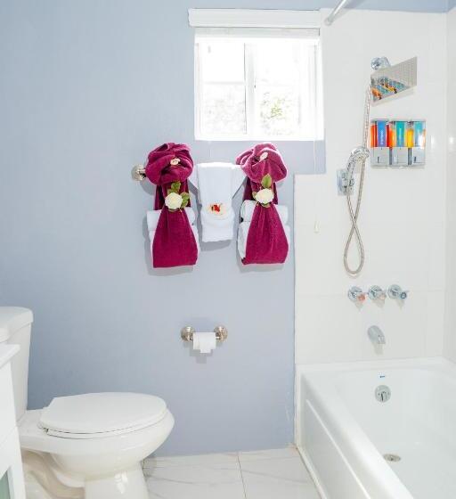 Deluxe Suite Sea View, Lavender Moon Villas