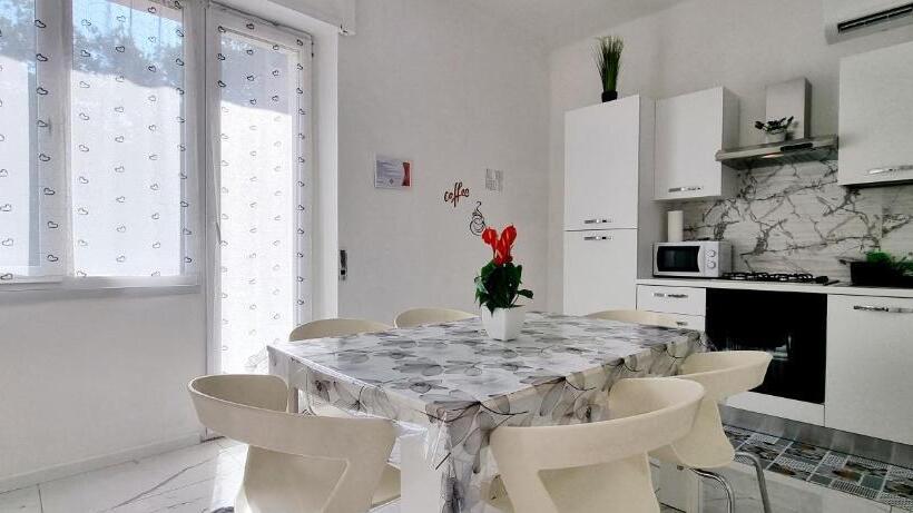 اتاق استاندارد, Guest Holiday Piave 4