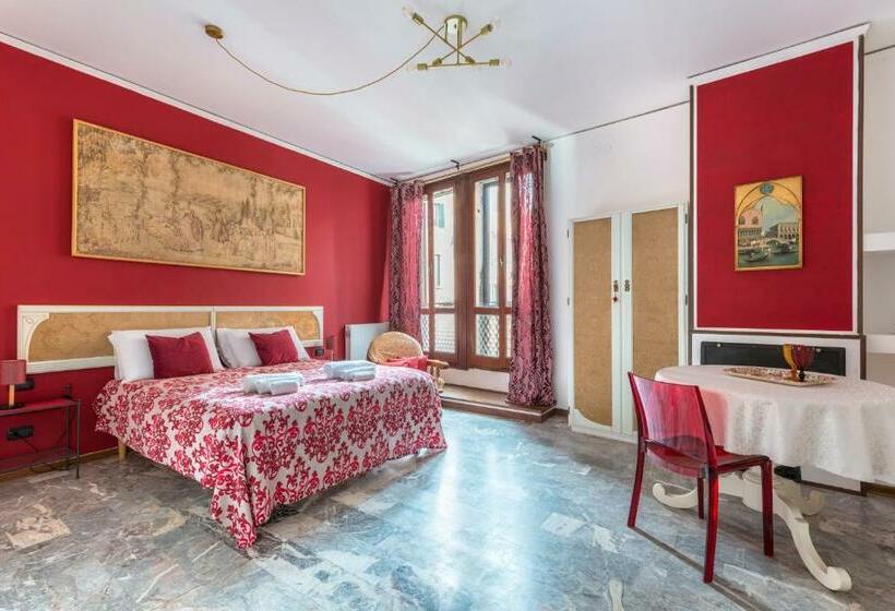 اتاق استاندارد با بالکن, Tre Sestieri Terrace   Canal View 2024