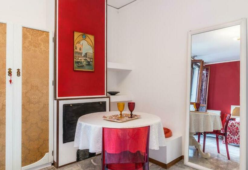 اتاق استاندارد با بالکن, Tre Sestieri Terrace   Canal View 2024