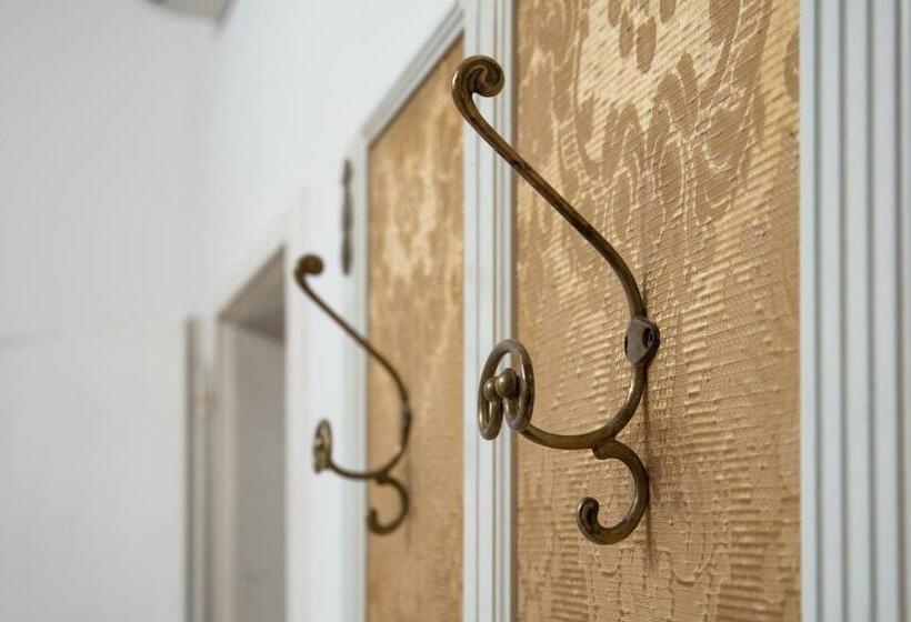 اتاق استاندارد با بالکن, Tre Sestieri Terrace   Canal View 2024