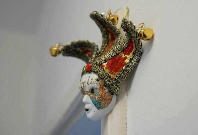 اتاق استاندارد با بالکن, Tre Sestieri Terrace   Canal View 2024