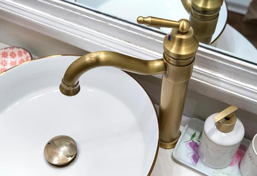 اتاق استاندارد با بالکن, Tre Sestieri Terrace   Canal View 2024