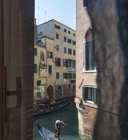 اتاق استاندارد, Tre Sestieri Terrace   Canal View 2024