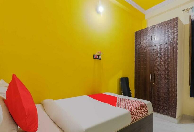 Трехместный Номер Классика, Oyo Flagship Easy Homes