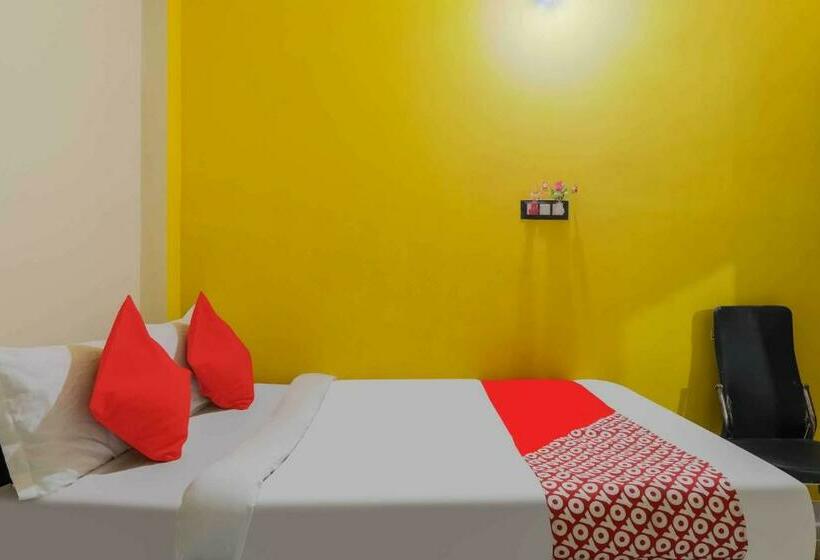 トリプルクラシックルーム, Oyo Flagship Easy Homes