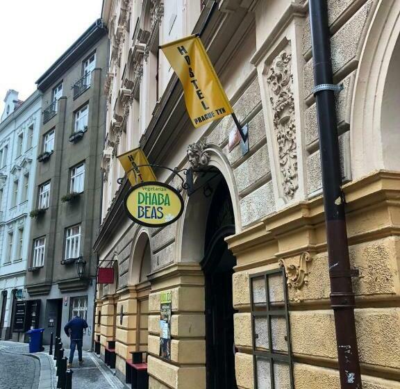 تختخواب در اتاق مشترک, New Generation Hostel Prague Center