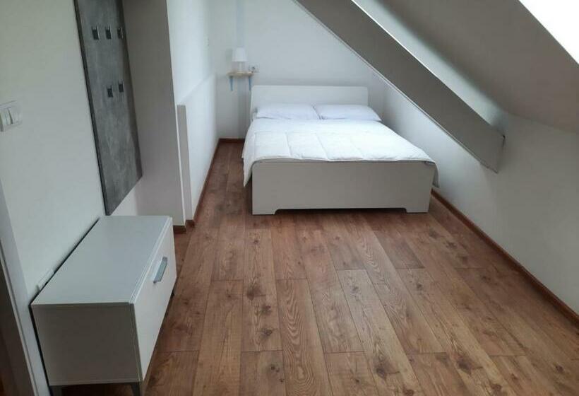 اتاق استاندارد, New Generation Hostel Prague Center