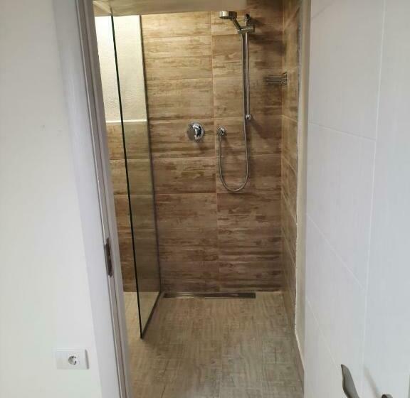 اتاق استاندارد, New Generation Hostel Prague Center