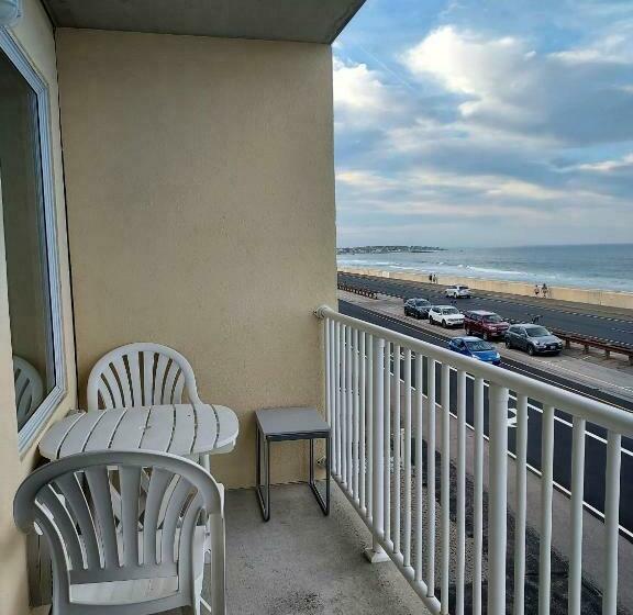 스탠다드 스튜디오, Oc North Beach Ocean Front Condo With Spectacular Views