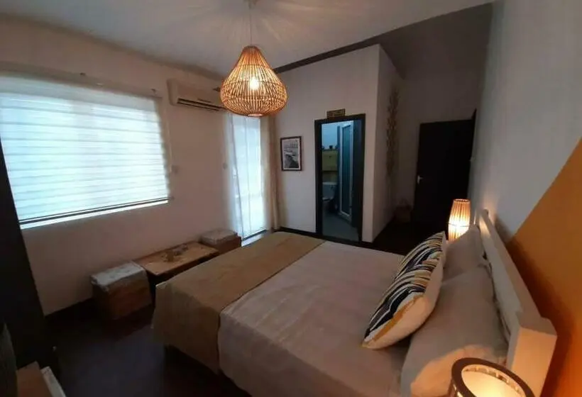 اتاق لوکس, Eden Villa