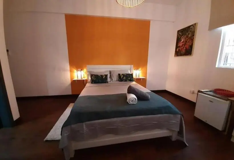 اتاق لوکس, Eden Villa