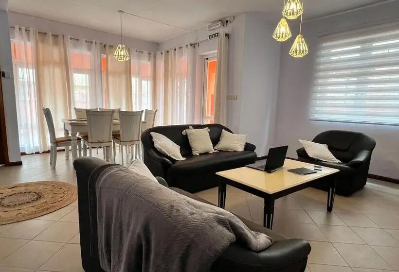 آپارتمان 1 خوابه همکف, Eden Villa