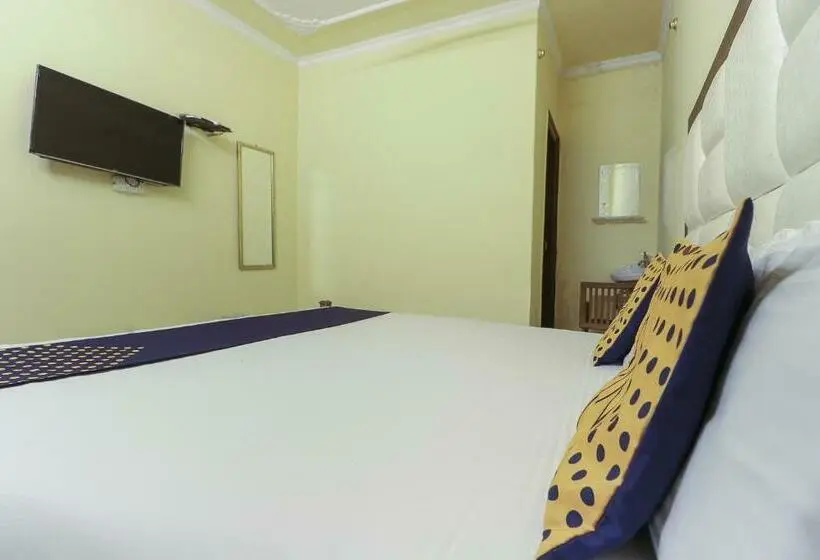 Standard Kolmen Hengen Huone, Spot On 75384  Star Inn