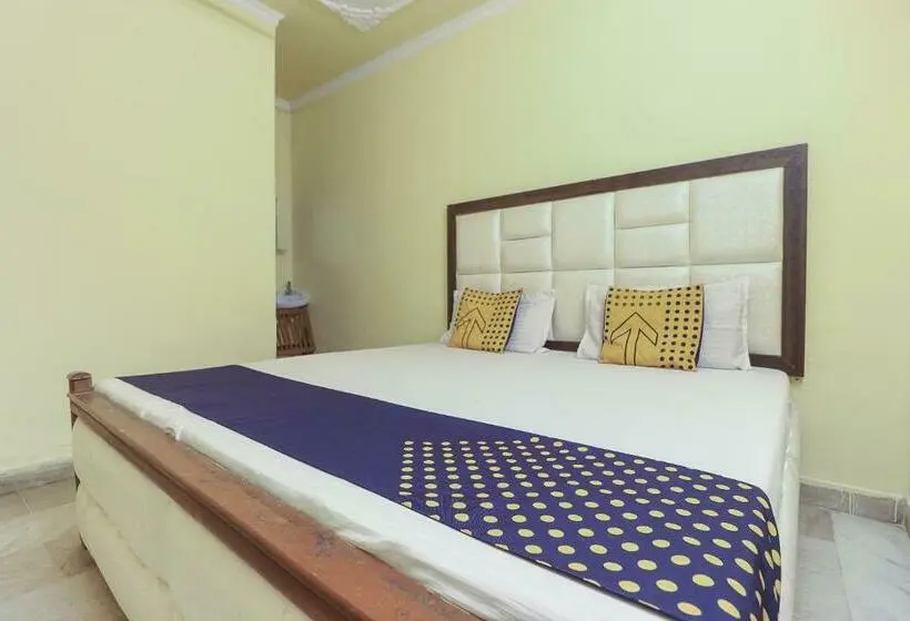 Standard Kolmen Hengen Huone, Spot On 75384  Star Inn
