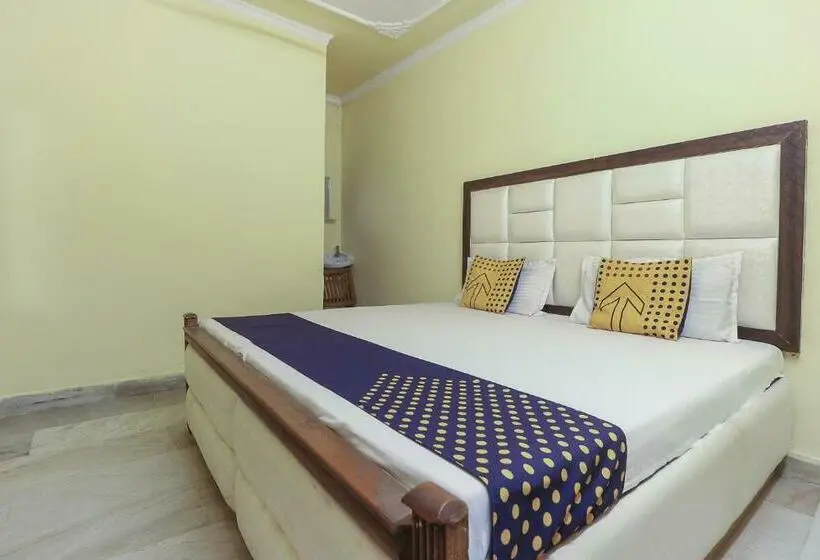 Standard Kolmen Hengen Huone, Spot On 75384  Star Inn
