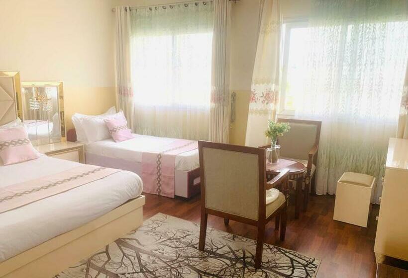 سوییت با چشمانداز باغ, Hôtel Sky Blue Mada