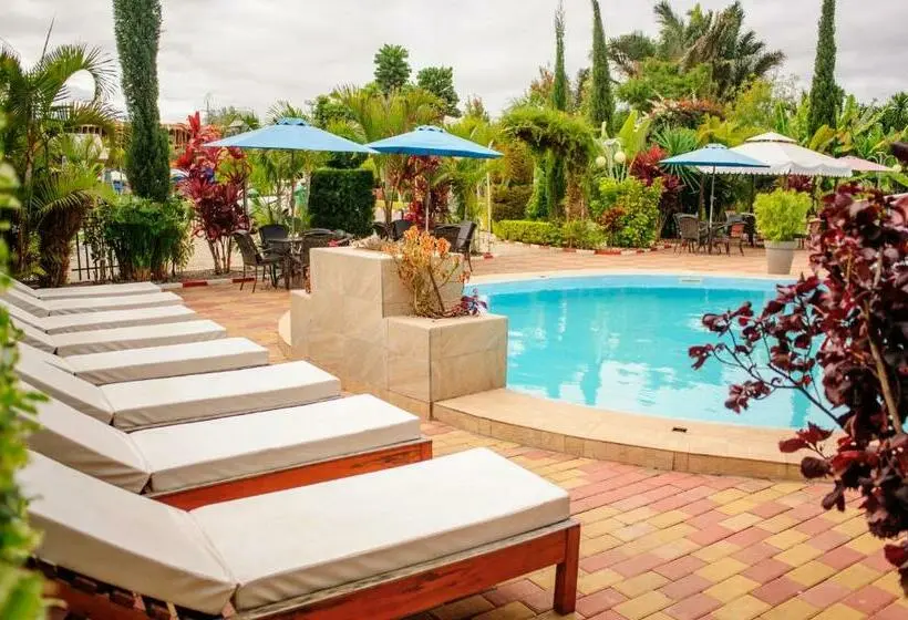 اتاق خانوادگی, Hôtel Sky Blue Mada