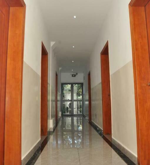 اتاق لوکس, Hôtel Sky Blue Mada