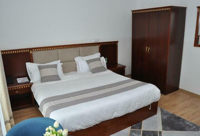 اتاق لوکس, Hôtel Sky Blue Mada