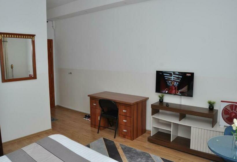 اتاق لوکس, Hôtel Sky Blue Mada