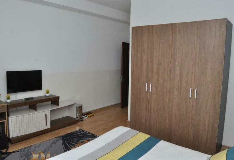 اتاق لوکس, Hôtel Sky Blue Mada