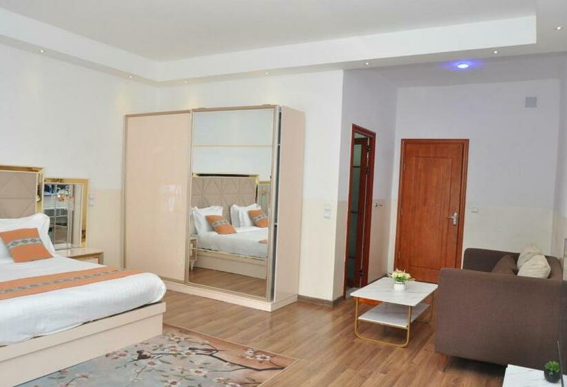 سوییت لوکس, Hôtel Sky Blue Mada