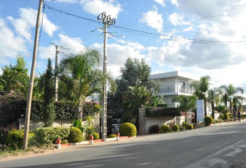 اتاق استاندارد, Hôtel Sky Blue Mada