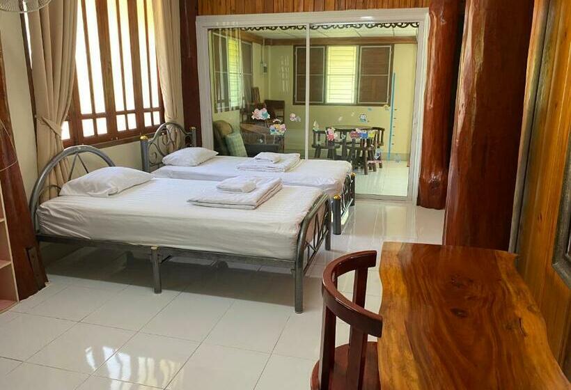 בית, 3 חדרי שינה, Baanpak Chomdoi