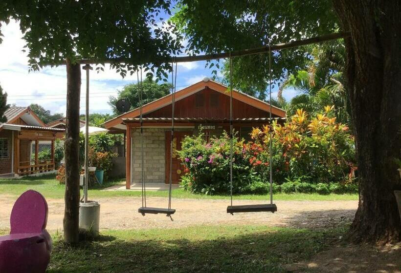 בית, 3 חדרי שינה, Baanpak Chomdoi