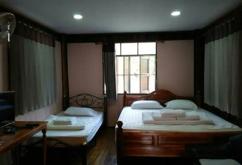 Standard-huone, Baanpak Chomdoi