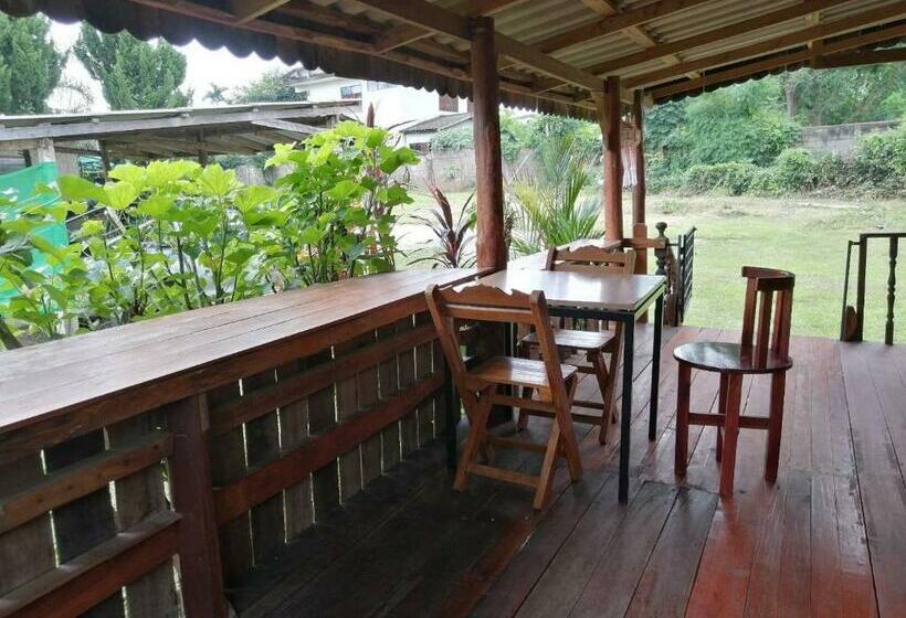 １ベッドルームハウス, Baanpak Chomdoi