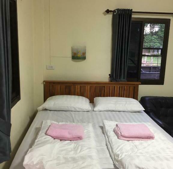 חדר סטנדרט עם מרפסת, Baanpak Chomdoi