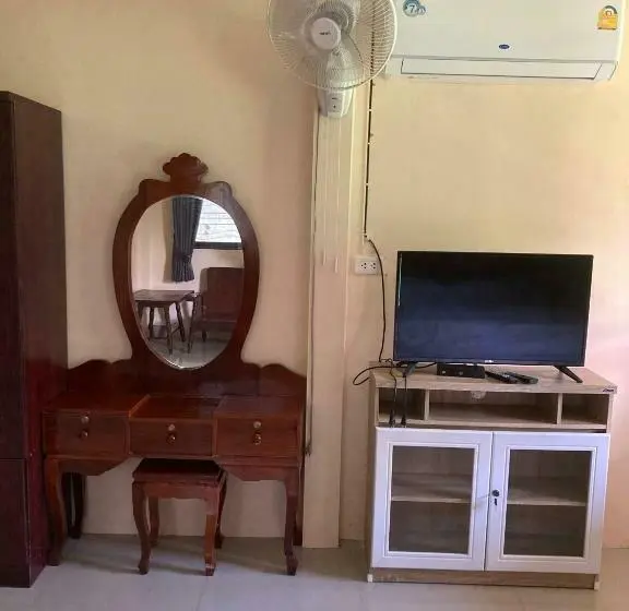Villa 1 Makuuhuone, Baanpak Chomdoi