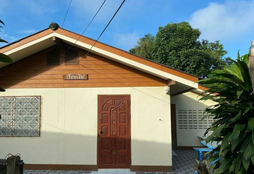 ２ベッドルームハウス, Baanpak Chomdoi