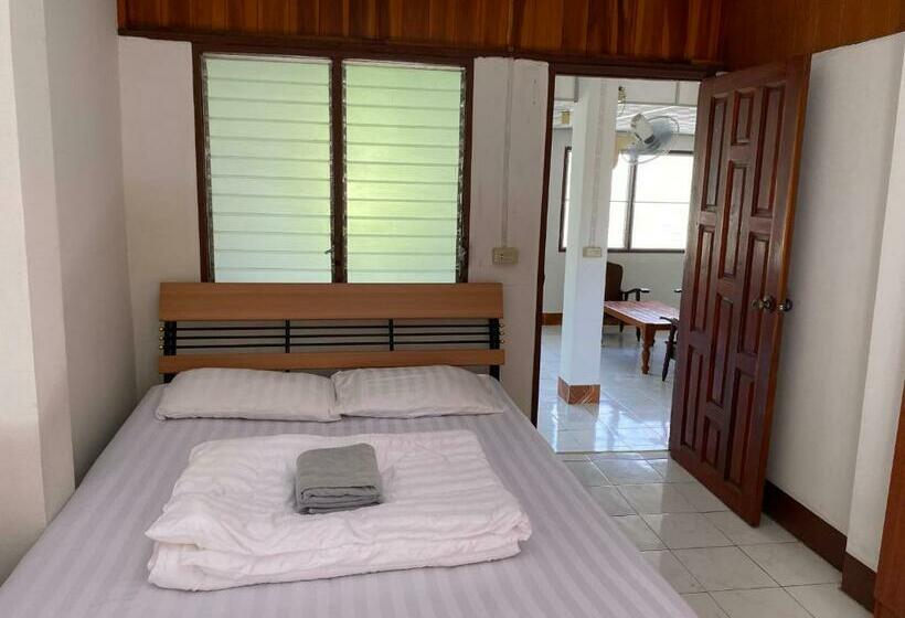 בית, 2 חדרי שינה, Baanpak Chomdoi