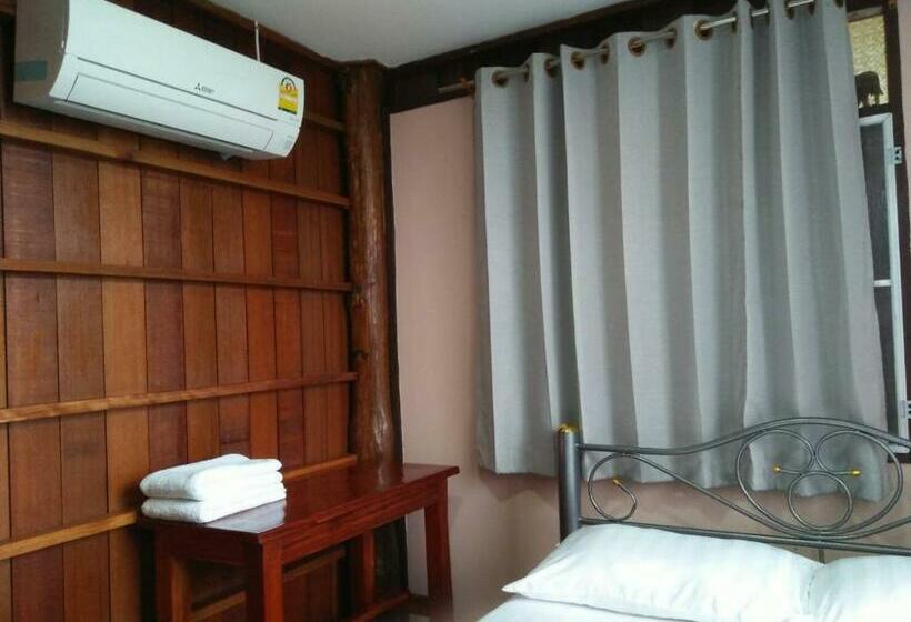 חדר סטנדרט, Baanpak Chomdoi