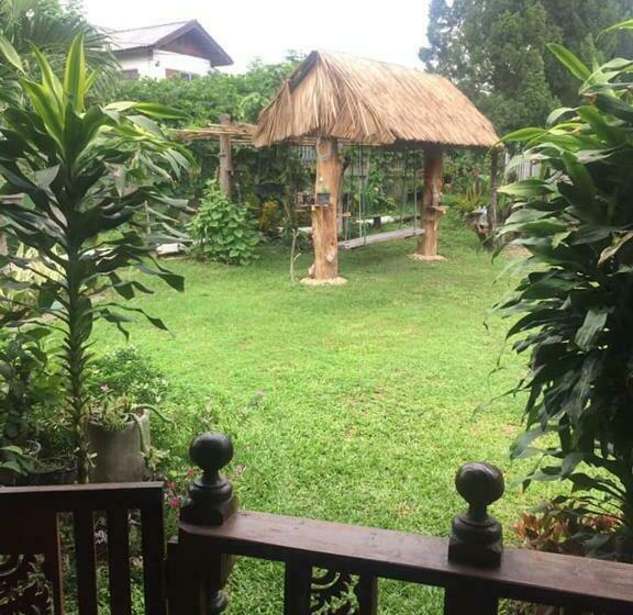 חדר סטנדרט, Baanpak Chomdoi