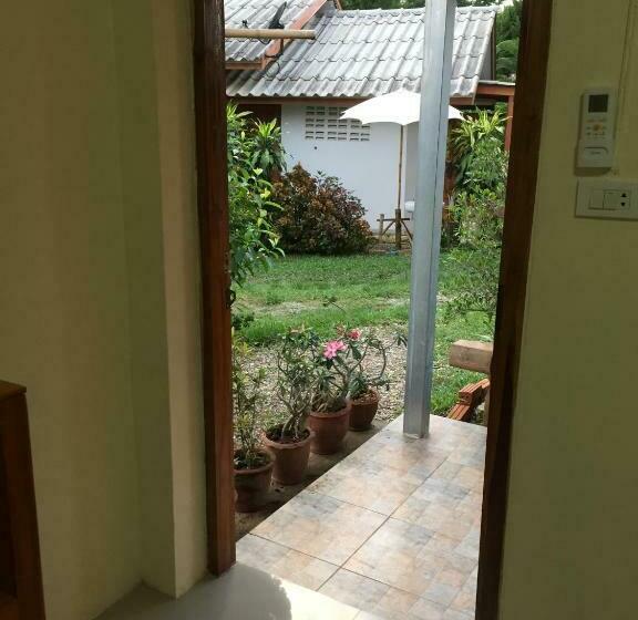 חדר סטנדרט עם מרפסת, Baanpak Chomdoi