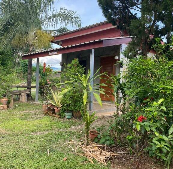 חדר סטנדרט עם מרפסת, Baanpak Chomdoi