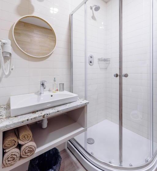 اتاق استاندارد, Olando Kepure