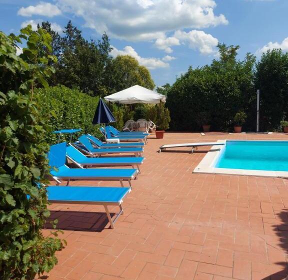 Апартаменты 1 Спальня, Appartamento Con Piscina E Tennis