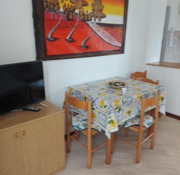 آپارتمان 1 خوابه, Appartamento Con Piscina E Tennis