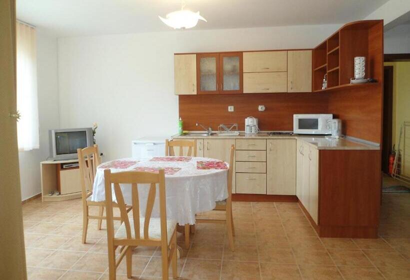 침실 1개 아파트, Family Hotel Radka