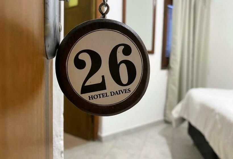 غرفة قياسية ثلاثية, Daives