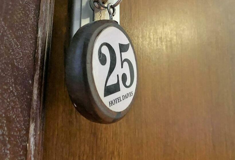 غرفة قياسية ثلاثية, Daives