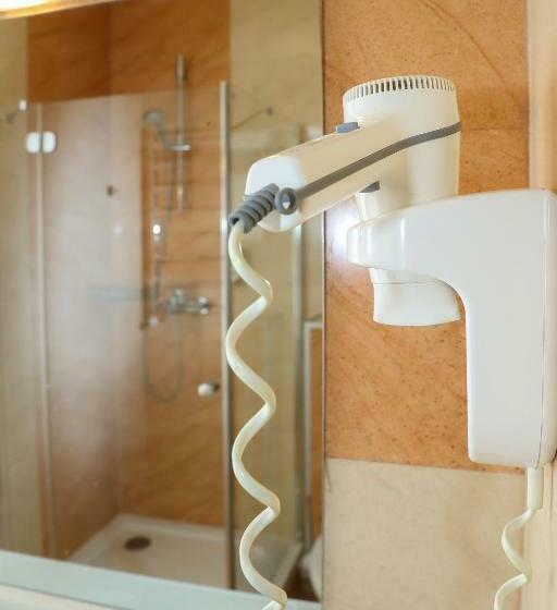 اتاق استاندارد, Iris