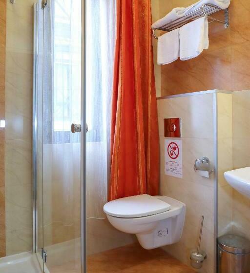 اتاق استاندارد, Iris