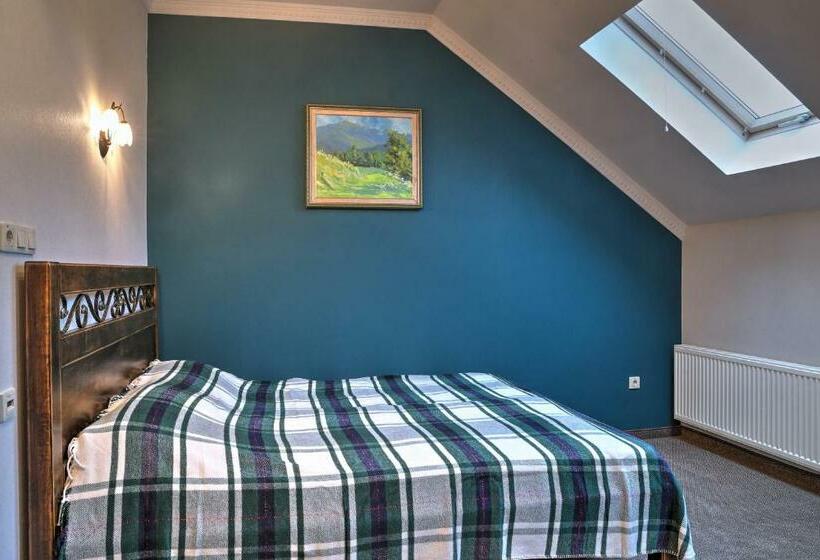 اتاق سوپریور, Iris