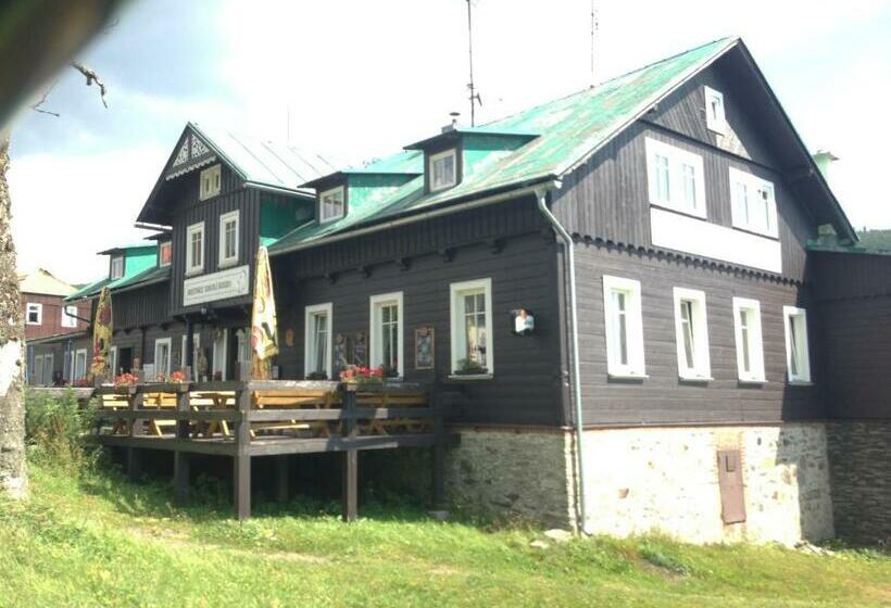 スタンダード４人部屋, Penzion A Restaurace Sokolí Boudy